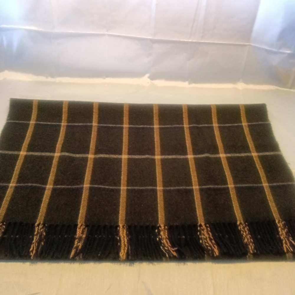 Shawl - Picture 5 of 6